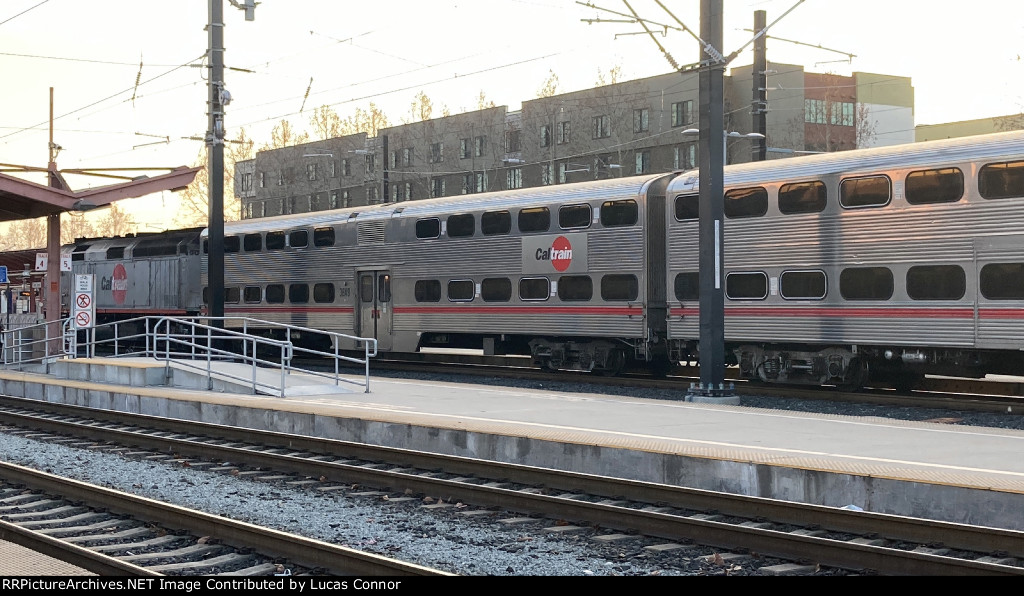 Caltrain 3849